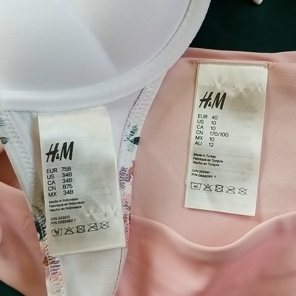 push up brand new swimsuit - Picture 3 of 4